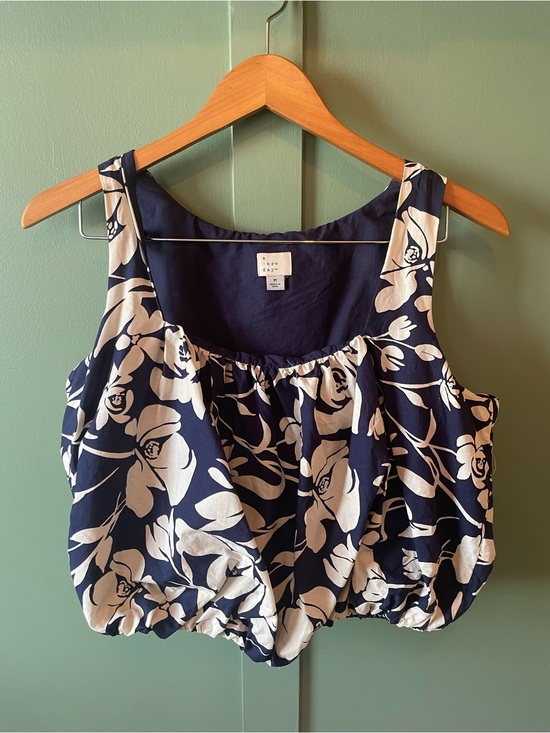 a new day Tops - 100% cotton a new day Navy & White Floral Scoop Neck Camisole